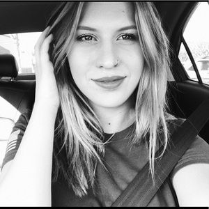 Meet your Posher, Erica